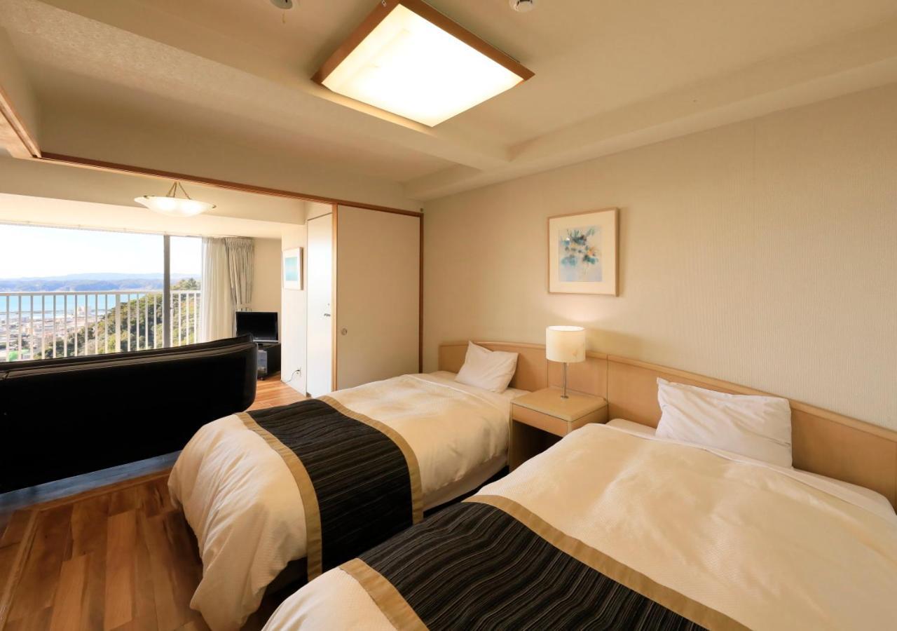 Katsuura Hilltop Hotel & Residence Ngoại thất bức ảnh
