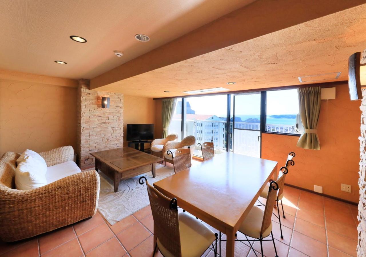 Katsuura Hilltop Hotel & Residence Ngoại thất bức ảnh